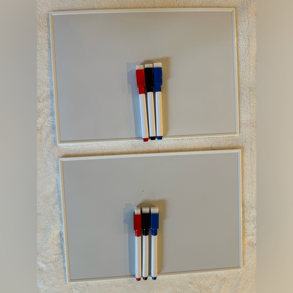 NWT 2 Magnetic White Board And 3 Magnetic Markers